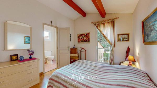 VILLA D'ARCHITECTE 186m2 Hab. / SECTEUR RESIDENTIEL