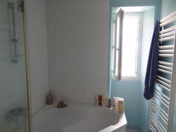 Située au cœur de  Piriac villa du 19e siècle .