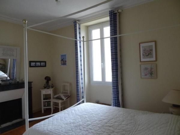 Située au cœur de  Piriac villa du 19e siècle .