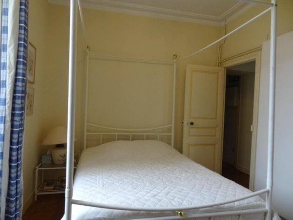 Située au cœur de  Piriac villa du 19e siècle .