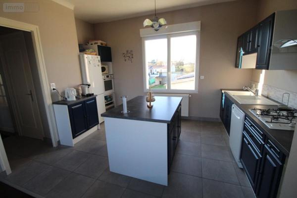 Maison à vendre à Saintes en Charente-Maritime (17100), ref : 17111-631