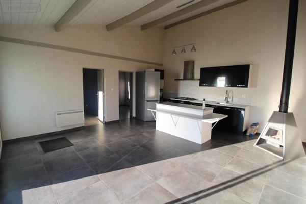 Maison à vendre à Saintes en Charente-Maritime (17100), ref : 17111-631