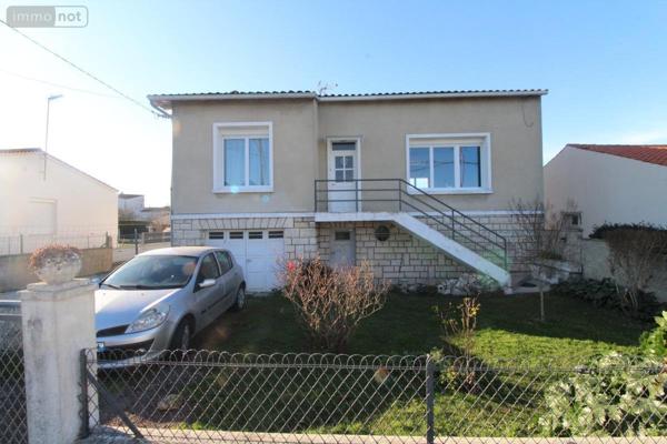Maison à vendre à Saintes en Charente-Maritime (17100), ref : 17111-631