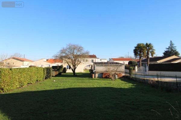 Maison à vendre à Saintes en Charente-Maritime (17100), ref : 17111-631