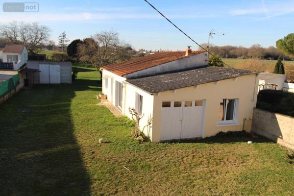 Maison à vendre à Saintes en Charente-Maritime (17100), ref : 17111-631