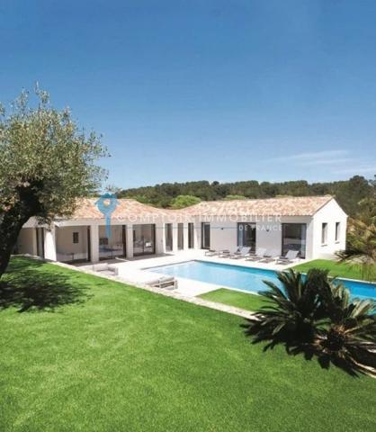 Propriete
                                                                                                                                                                                                                                                                                                                        6 pièce(s)                                                                                                                                                                                                          4 chambre(s)                                                                                                                                                                                                          130  m²