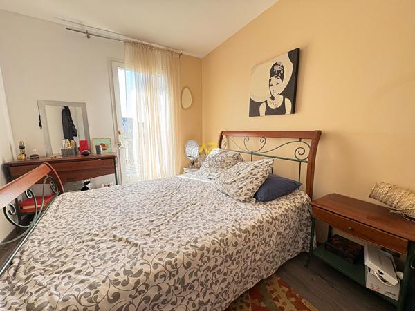 Champs Guillaume - 6 chambres 525 000 € **  - Référence  2047