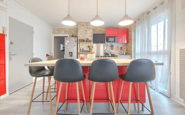 Appartement à vendre    3 pièces • 65,15 m2 Aurillac