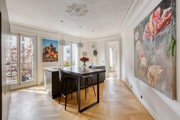 Vente Appartement de luxe Paris 7 4 Pièces 130 m²
