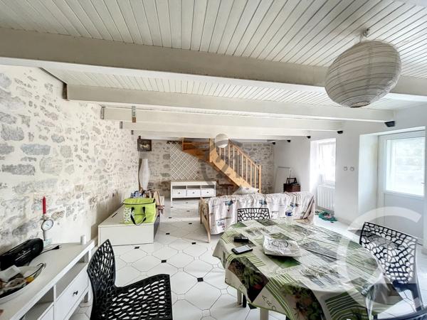 Maison à vendre  3 pièces - 95 m 2   LA TURBALLE  - 44