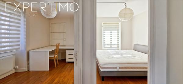 Étampes (91150) Duplex lumineux 3 pièces – 75 m² – Vue sur la Place de l’Hôtel de Ville – Étampes Centre