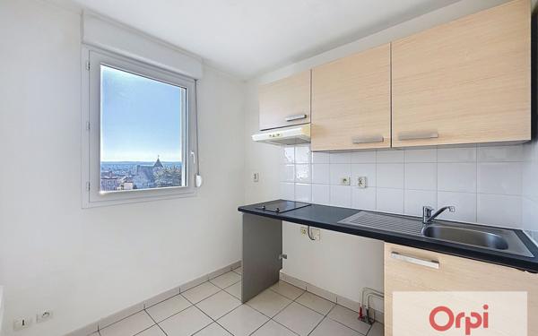 Appartement à louer    3 pièces • 67,44 m2 Montluçon