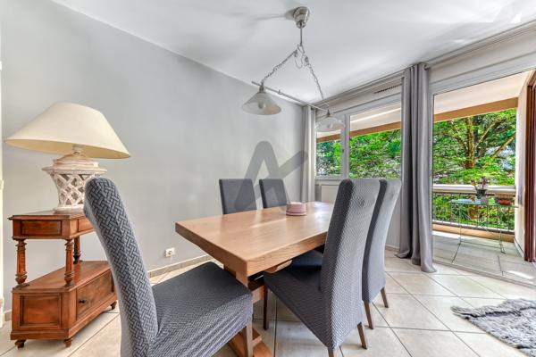 FRANCHEVILLE-APPARTEMENT FAMILIAL DANS RESIDENCE AVEC PARC