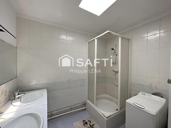 Un grand attique au sein d'un parc privé !