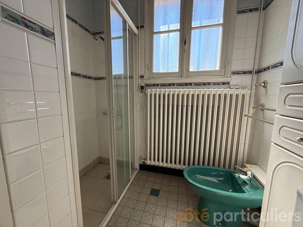 Vente
                Maison86 m² - 3 Pièces -
                    CHARENTON DU CHER (18210)