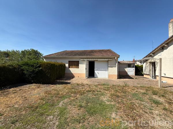 Vente
                Maison86 m² - 3 Pièces -
                    CHARENTON DU CHER (18210)