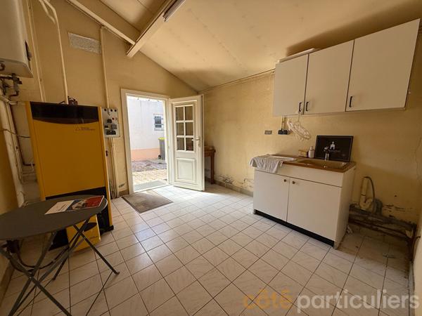 Vente
                Maison86 m² - 3 Pièces -
                    CHARENTON DU CHER (18210)