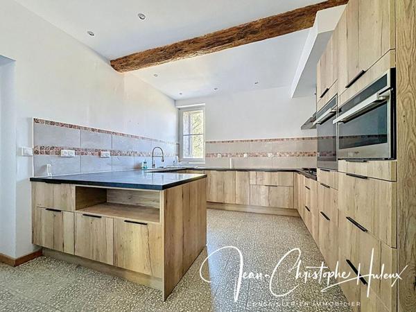 30320 Marguerittes - Mas de caractère de 418 m2