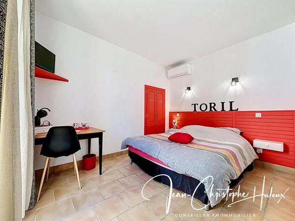 30320 Marguerittes - Mas de caractère de 418 m2