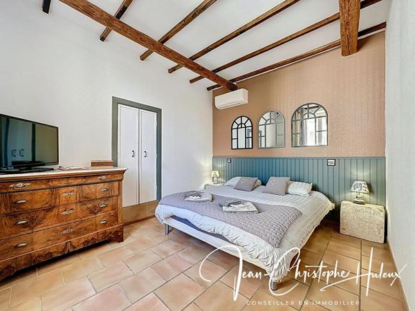 30320 Marguerittes - Mas de caractère de 418 m2