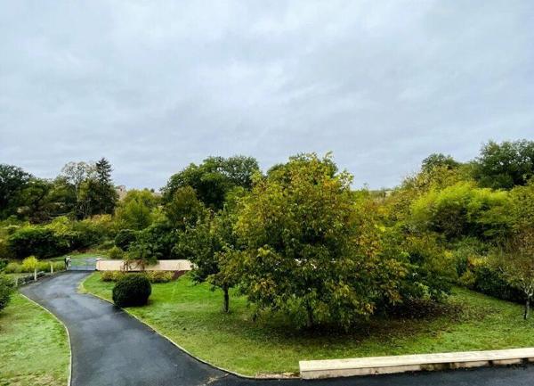 Maison à vendre    5 pièces •  Chauvigny