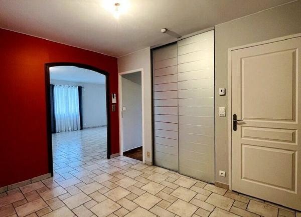 Maison à vendre    5 pièces •  Chauvigny