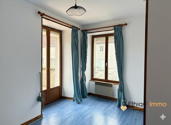 Duplex de 160 m² situé en plein centre d’Arc-en-Barrois