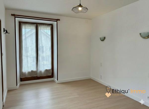 Duplex de 160 m² situé en plein centre d’Arc-en-Barrois