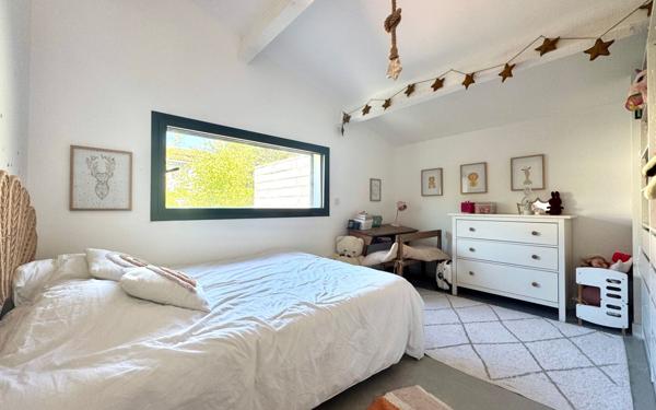 Maison à vendre    7 pièces • 180 m2 Salon-de-Provence