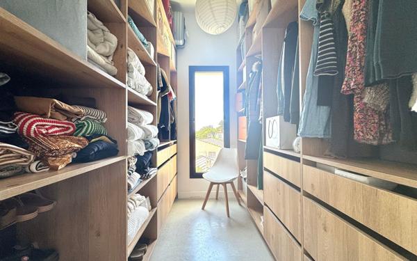 Maison à vendre    7 pièces • 180 m2 Salon-de-Provence