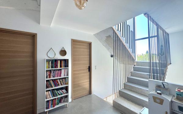 Maison à vendre    7 pièces • 180 m2 Salon-de-Provence