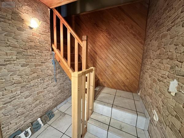 Maison à vendre à Neuvéglise-sur-Truyère dans le Cantal (15100), ref : 15046-66