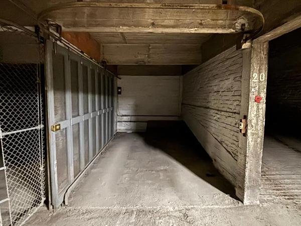 Parking / Box à louer à Lille (59000)