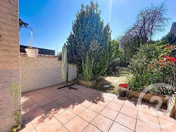 Maison à vendre  5 pièces - 114 m 2   WATTRELOS  - 59