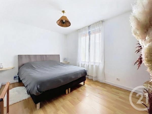 Maison à vendre  5 pièces - 114 m 2   WATTRELOS  - 59