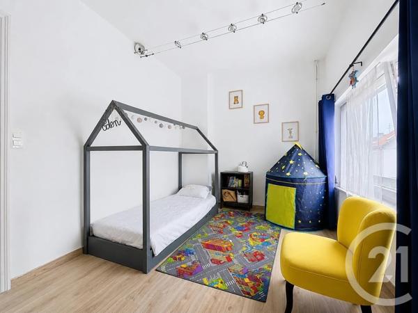 Maison à vendre  5 pièces - 114 m 2   WATTRELOS  - 59