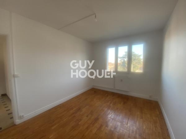 APPARTEMENT À LOUER DE 4 PIÈCES DE 82,00 M²