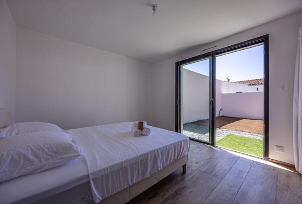EXCLUSIVITÉ  - MAISON NEUVE MEUBLÉE 170 M²  - 4 CHAMBRES  SAINT-LAURENT-DE-LA-PRÉE