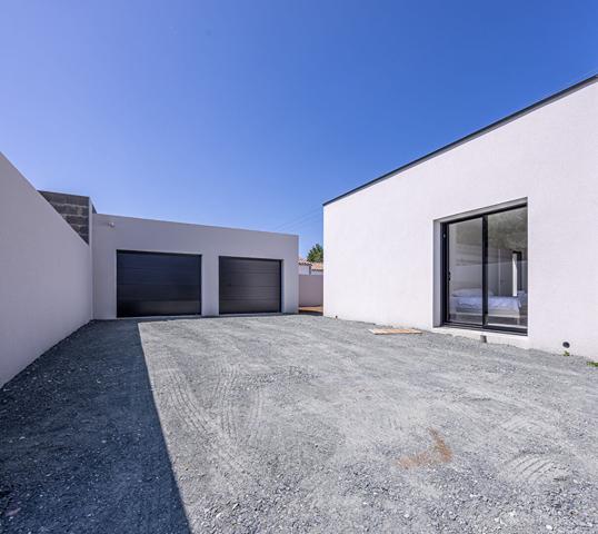 EXCLUSIVITÉ  - MAISON NEUVE MEUBLÉE 170 M²  - 4 CHAMBRES  SAINT-LAURENT-DE-LA-PRÉE