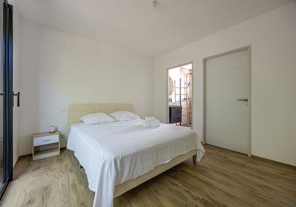 EXCLUSIVITÉ  - MAISON NEUVE MEUBLÉE 170 M²  - 4 CHAMBRES  SAINT-LAURENT-DE-LA-PRÉE