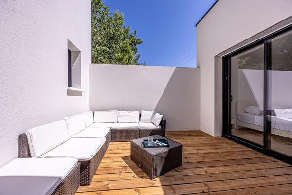 EXCLUSIVITÉ  - MAISON NEUVE MEUBLÉE 170 M²  - 4 CHAMBRES  SAINT-LAURENT-DE-LA-PRÉE