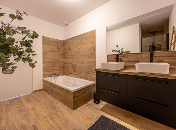 EXCLUSIVITÉ  - MAISON NEUVE MEUBLÉE 170 M²  - 4 CHAMBRES  SAINT-LAURENT-DE-LA-PRÉE