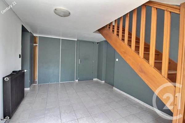 Maison à vendre  5 pièces - 126 m 2   CHATEAU THIERRY  - 02