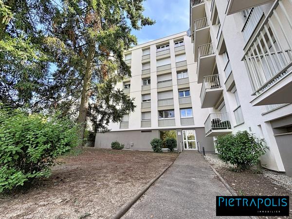 Apt T3 de 67 m², Balcon, cave et parking au 2E étage avec ascenseur