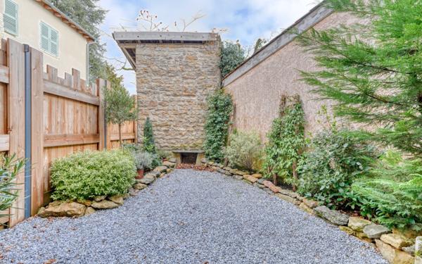 Maison à vendre    4 pièces • 90 m2 Saint-Didier-au-Mont-d'Or