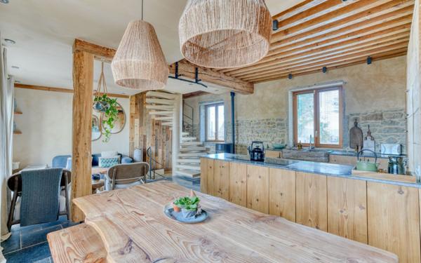 Maison à vendre    4 pièces • 90 m2 Saint-Didier-au-Mont-d'Or