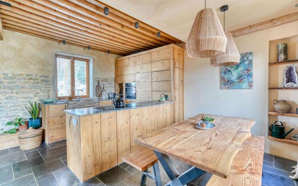 Maison à vendre    4 pièces • 90 m2 Saint-Didier-au-Mont-d'Or