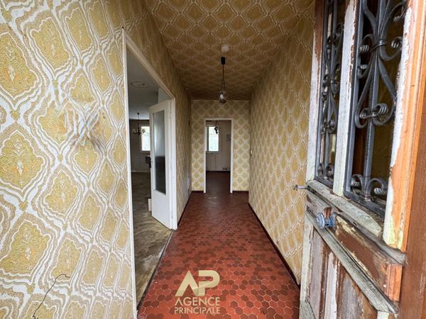 Maison à rénover - 4 pièces 85m2 - Aytré €243 000 ** - Référence JH671D1