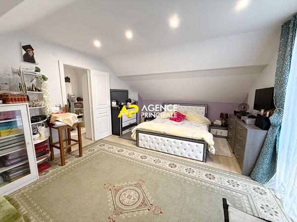 ARGENTEUIL Centre-Ville, Maison 5 pièces d'environ 74 m2 Carrez, 84m² au sol €374 900 ** - Référence 4475