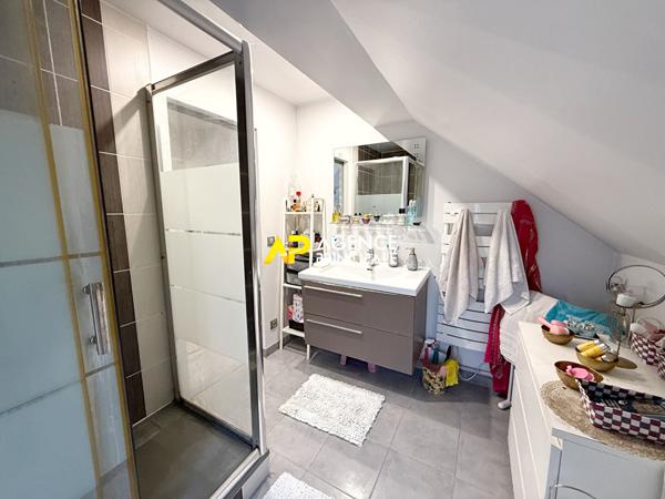 ARGENTEUIL Centre-Ville, Maison 5 pièces d'environ 74 m2 Carrez, 84m² au sol €374 900 ** - Référence 4475